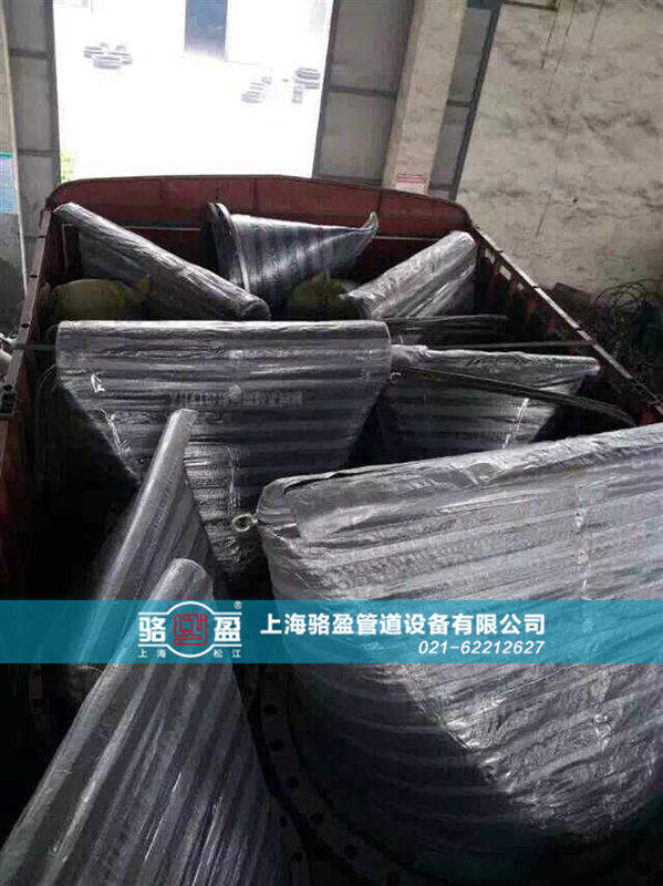 大批量法蘭式<a href=http://m.huiquansu.com/ target=_blank class=infotextkey><a href=http://m.huiquansu.com target=_blank class=infotextkey>鴨嘴閥</a></a>發貨現場