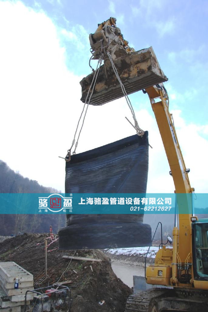 大口徑橡膠法蘭式<a href=http://m.huiquansu.com/ target=_blank class=infotextkey><a href=http://m.huiquansu.com target=_blank class=infotextkey>鴨嘴閥</a></a>安裝圖